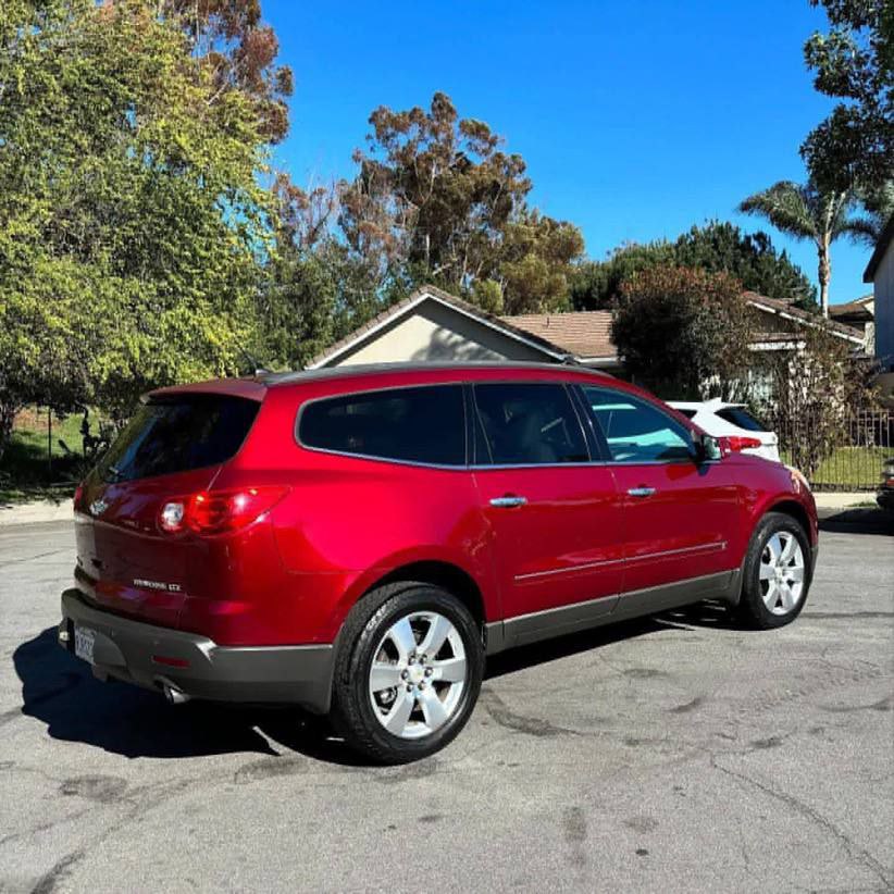 2010 Chevy traverse Lt 3.6