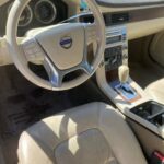 2010 Volvo xc 70 runs and drive image 3