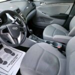 2015 Hyundai accent hatchback image 4