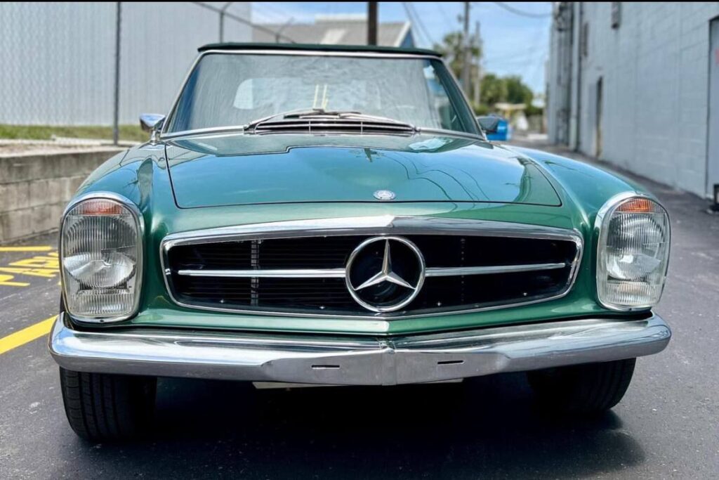 1969 Mercedes Benz 280SL