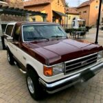 1988 Ford Bronco XLT image 3