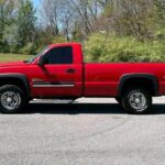 2005 Chevrolet Silverado 2500 image 3