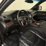 2015 Cadillac Model Escalade image 3
