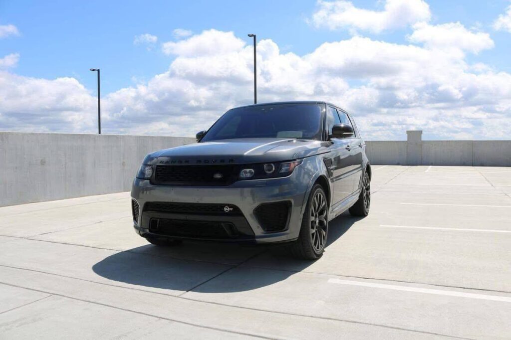 2017 Range Rover SPORT SVR