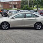 2017 Toyota Camry image 4