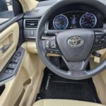 2017 Toyota Camry image 6