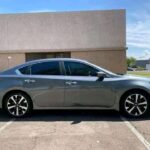 2018 Nissan Altima SR image 7