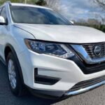 2018 Nissan Rogue SUV image 2