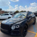 2019 Bentley bentayga image 1