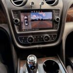 2019 Bentley bentayga image 2