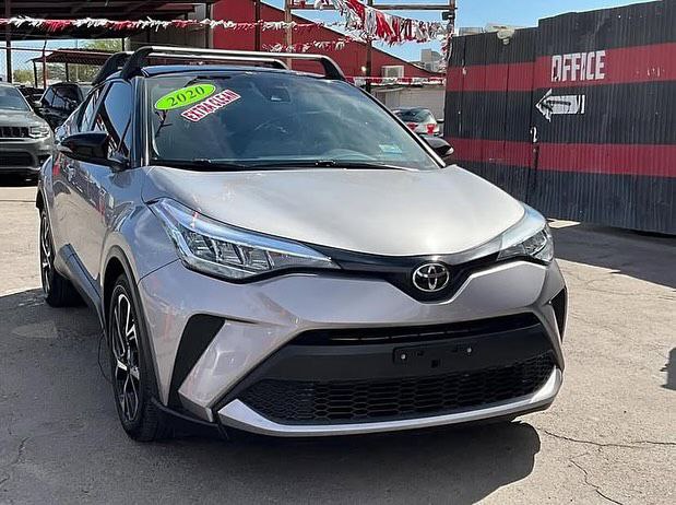 2020 TOYOTA C-HR XLE