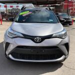 2020 TOYOTA C-HR XLE image 3