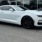 2021 Chevrolet Camaro image 2
