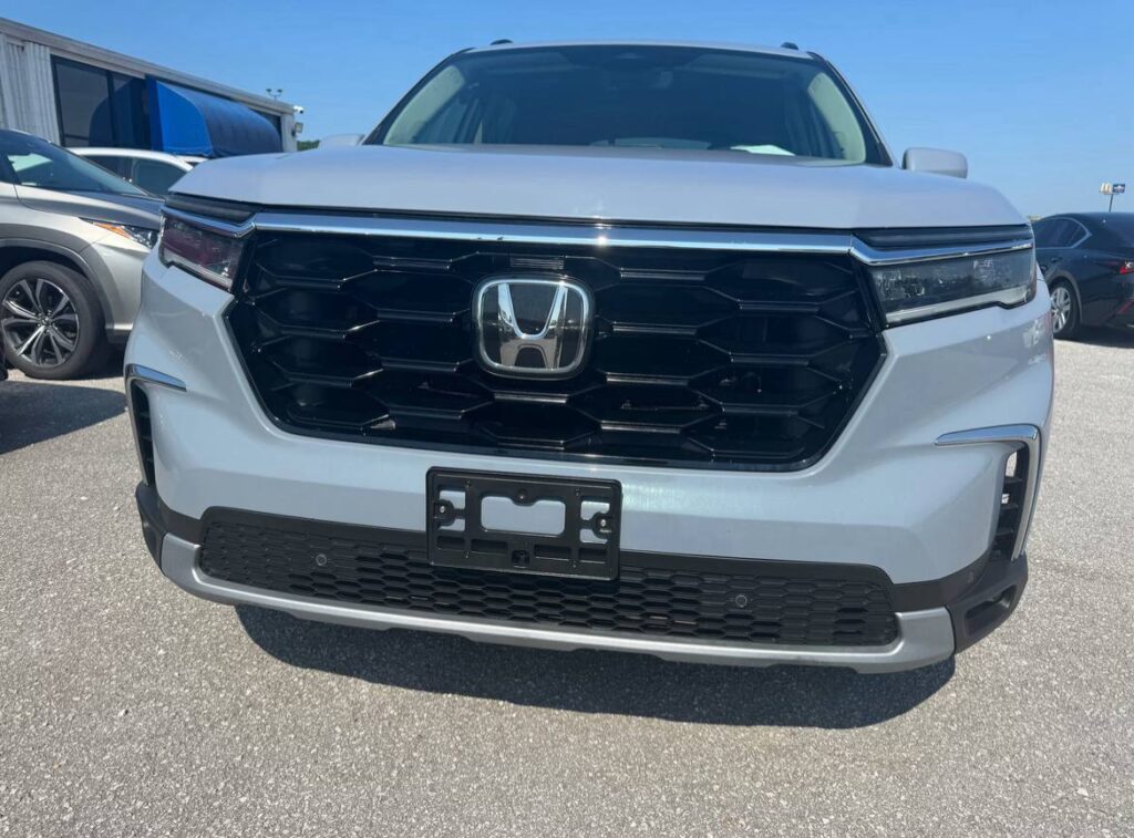2023 Honda Pilot Touring