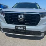 2023 Honda Pilot Touring image 1