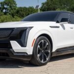 2025 Cadillac Escalade image 1