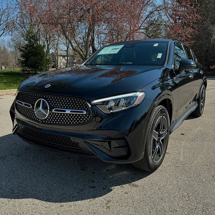 2025 Mercedes Benz GLC 300