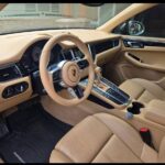 Porsche Model Macan image 9
